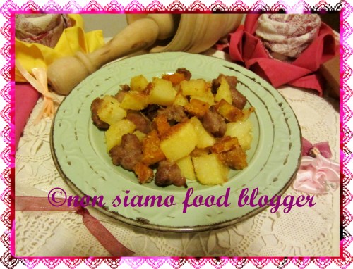 Zucca e patate sabbiose con salsiccia